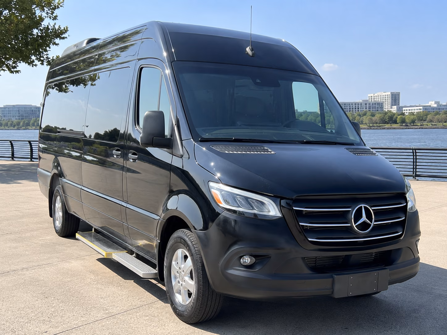 anaheim airport transportation onboard seating